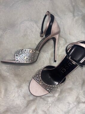 SATIN EMBELLISHED GUCCI HEELS (38)